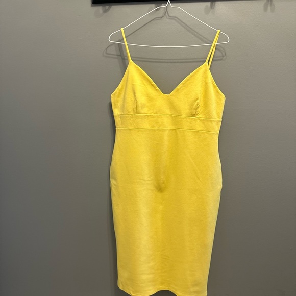Lulus Don't Tell 'Em Bright Yellow Bodycon Midi Dress Size: XL - Picture 3 of 6